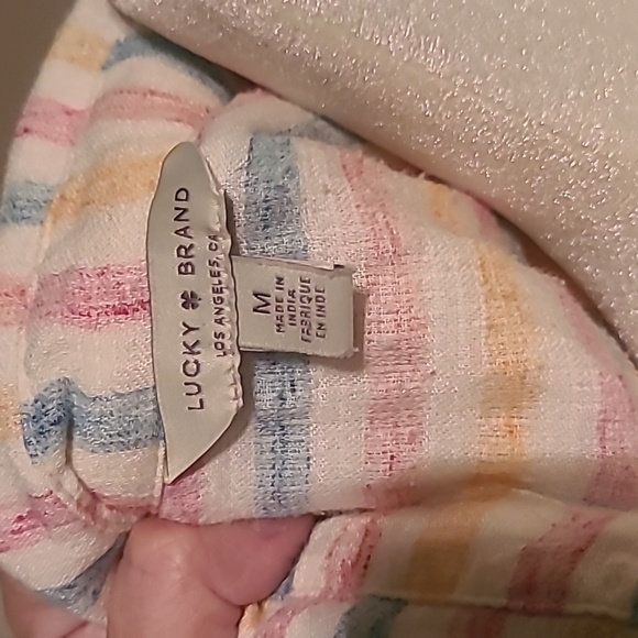 🍀Lucky Brand 🍀 breezy tie back button up shirt - Picture 5 of 7